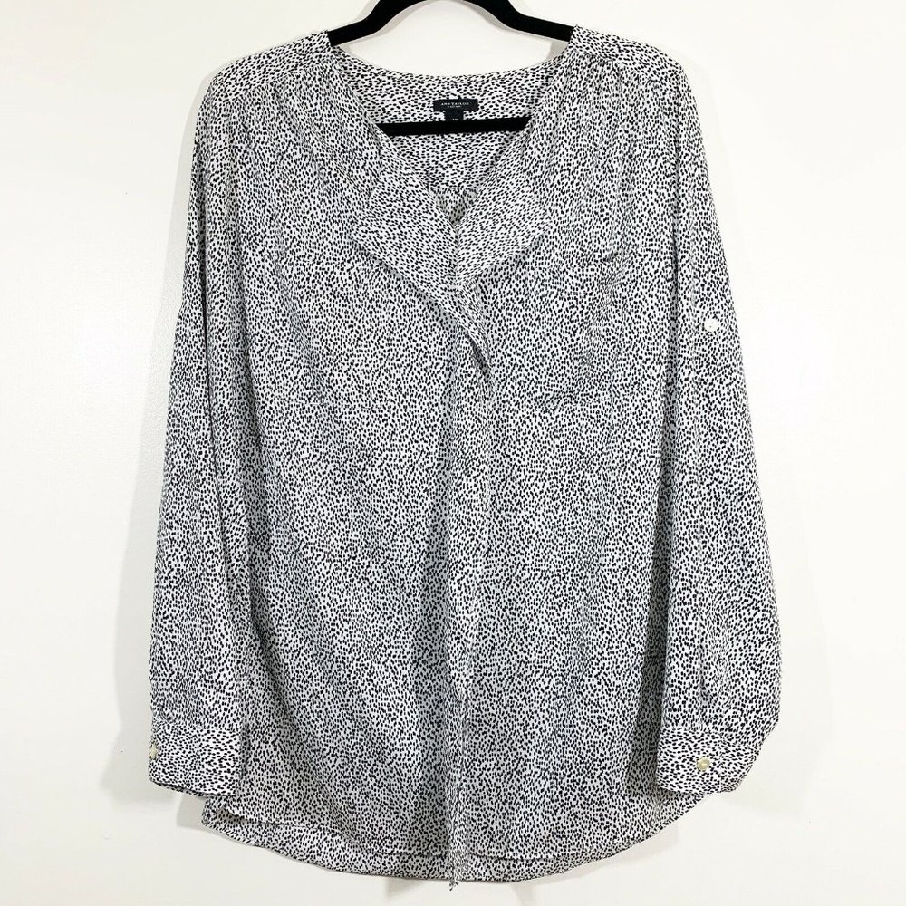 AnnTaylor Black White Long Tab Sleeve Button Front